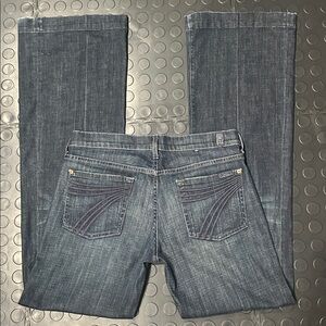 Dojo 30 x 33 x 8 -7 For All Mankind Dark Blue Flare Jeans